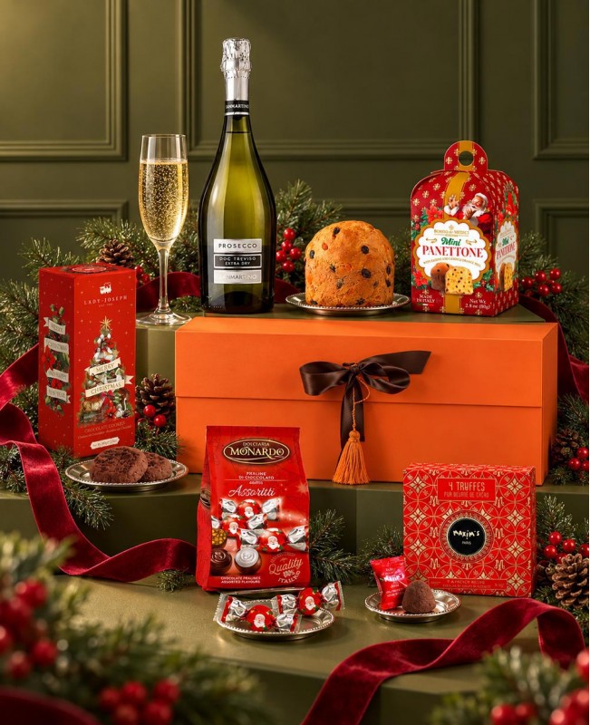 Perfect Christmas Moments Gift Hamper